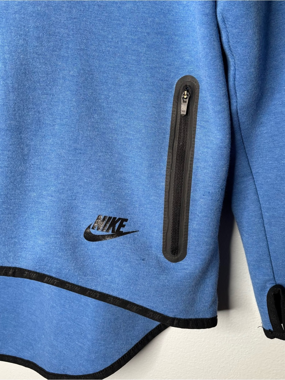 NIKE TECH FLEECE HOODIE - Picture 2 of 6
